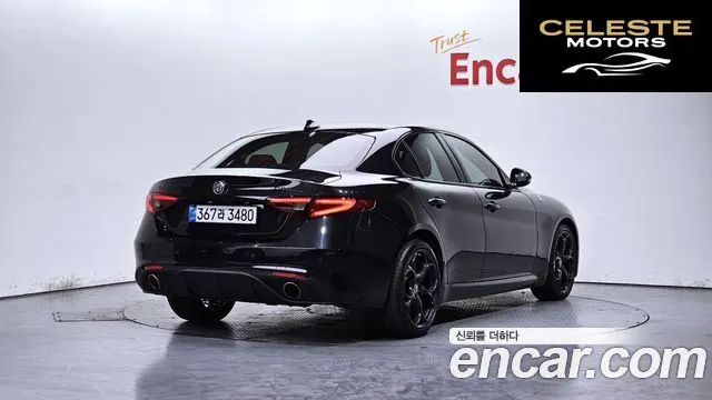 ALFA ROMEO Giulia 2.0 2017 — photo 2 sur 20