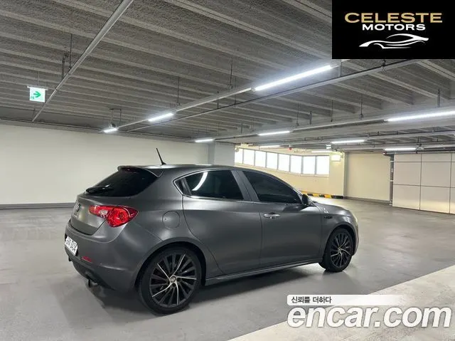 ALFA ROMEO 1.7 2012 — photo 4 sur 26