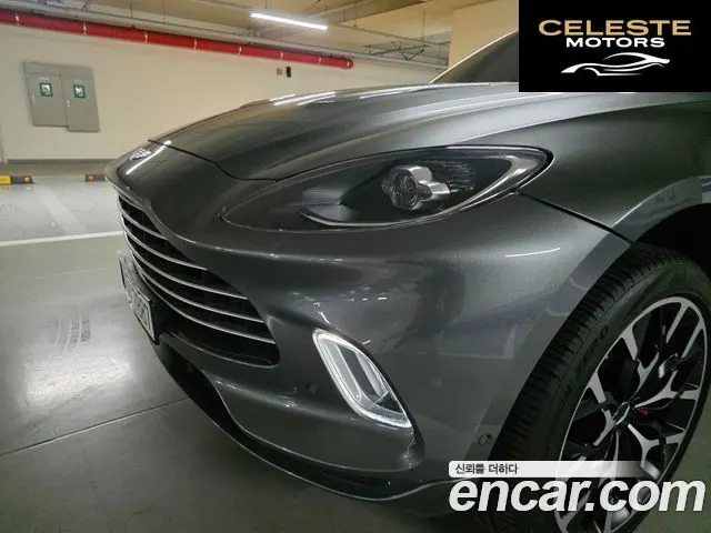 ASTON MARTIN DBX 4.0 V8 2021 — photo 16 sur 26