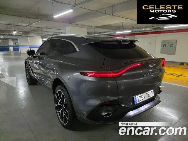 ASTON MARTIN DBX 4.0 V8 2021 — photo 4 sur 26