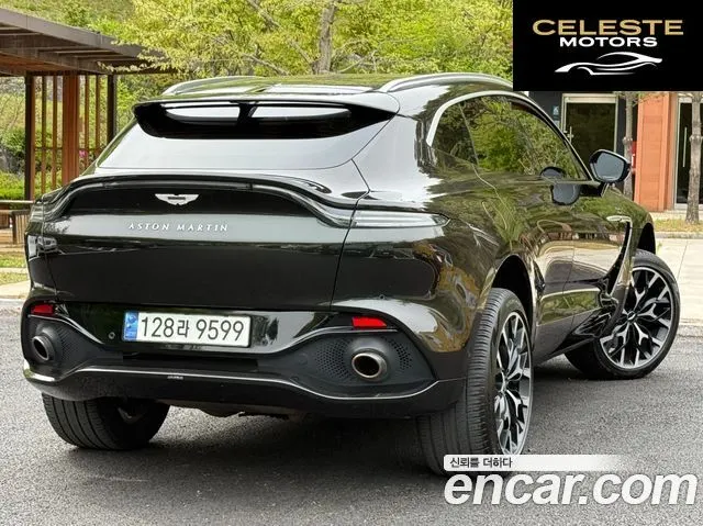 ASTON MARTIN DBX 4.0 V8 2021 — photo 2 sur 26