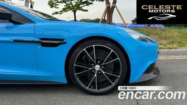 ASTON MARTIN Vanquish 6.0 V12 Coupé 2015 — photo 5 sur 26