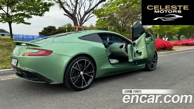 ASTON MARTIN Vanquish 6.0 V12 Coupé 2016 — photo 10 sur 20