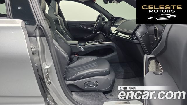 ASTON MARTIN DBX 4.0 V8 707 2025 — photo 11 sur 20