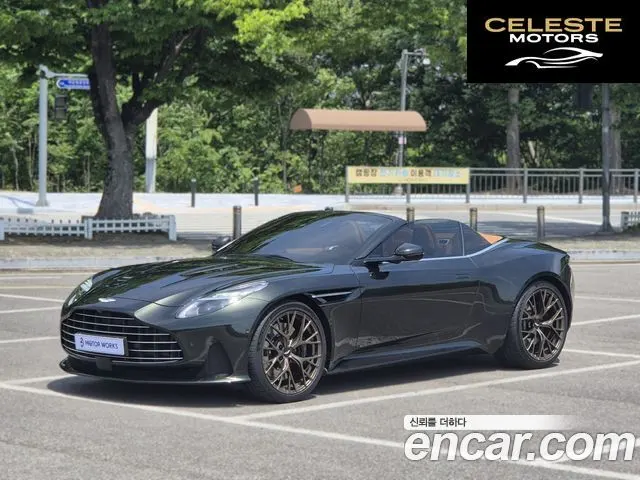 ASTON MARTIN DB12 4.0 V8 2025 — photo 18 sur 26