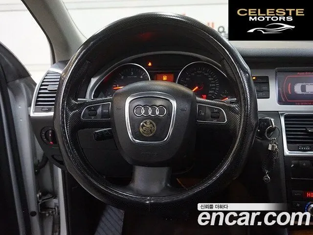 AUDI Q7 3.0 TDI Quattro 2009 — photo 12 sur 24