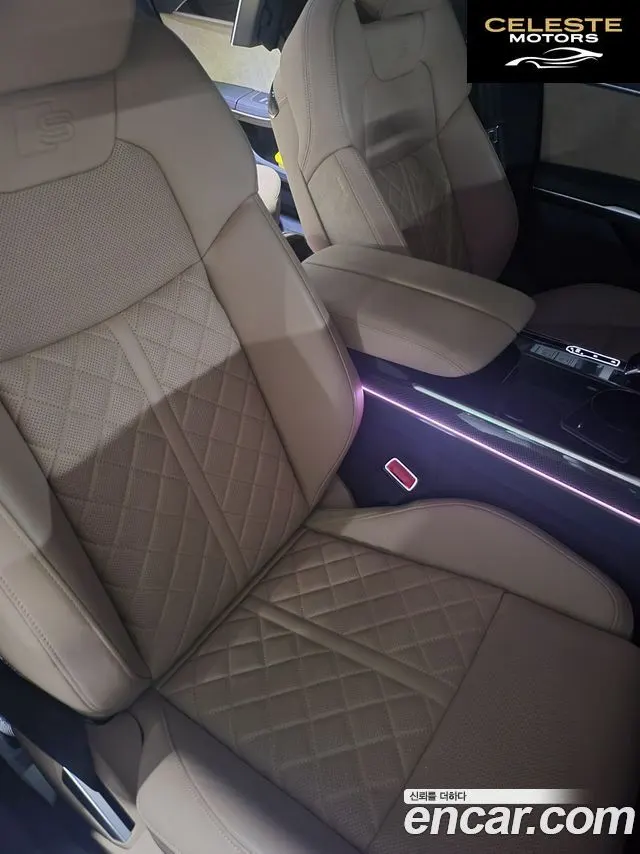 AUDI S8 (D5) 4.0 TFSI Quattro LWB 2021 — photo 18 sur 26