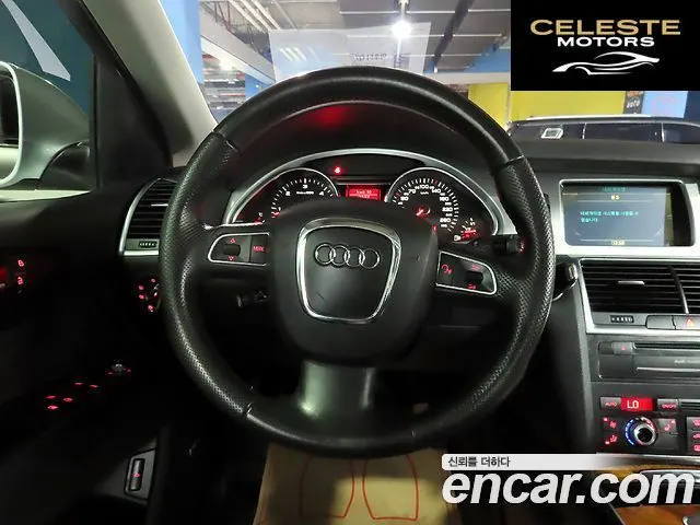 AUDI Q7 3.0 TDI Quattro 2011 — photo 11 sur 26