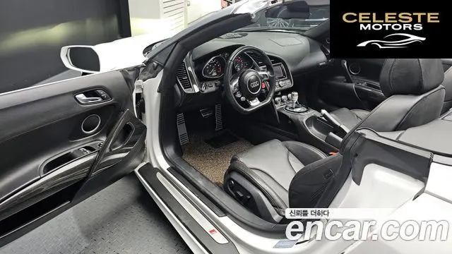 AUDI R8 5.2 V10 Spyder 2013 — photo 10 sur 20