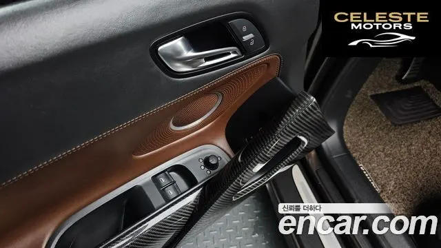 AUDI R8 5.2 V10 Spyder 2012 — photo 15 sur 20