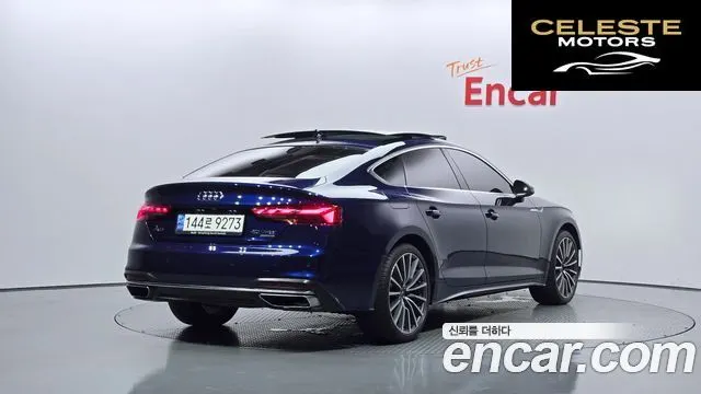 AUDI A5 (F5) 40 TFSI Quattro Sportback 2022 — photo 2 sur 20
