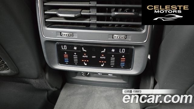 AUDI Q8 (4M) 45 TDI Quattro Premium 2020 — photo 18 sur 20