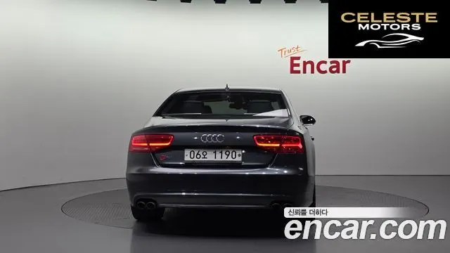 AUDI S8 4.0 TFSI Quattro 2013 — photo 4 sur 20