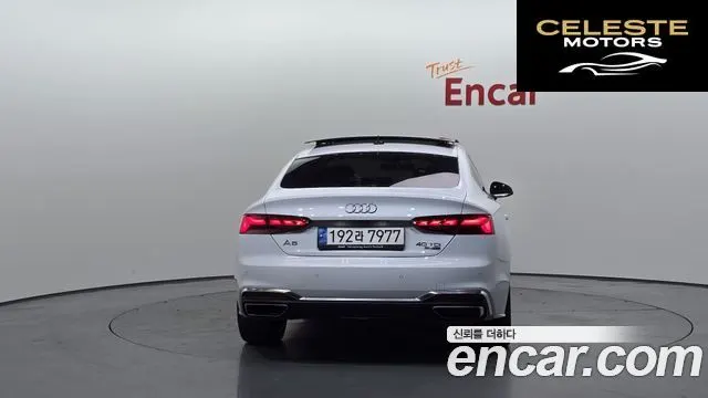 AUDI A5 (F5) 40 TDI Quattro Premium Sportback 2021 — photo 4 sur 20