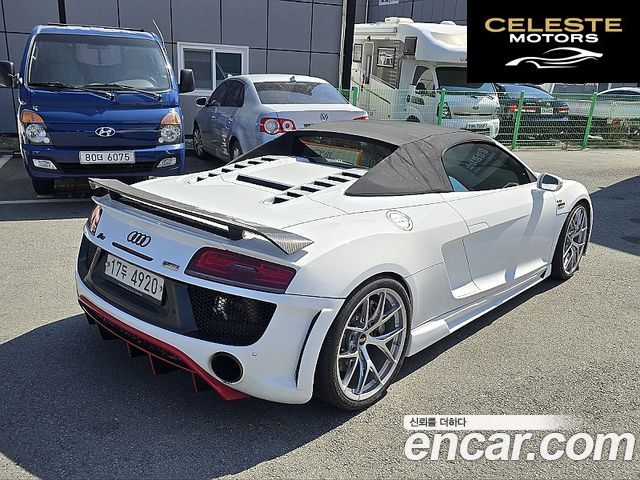 AUDI R8 5.2 V10 Spyder 2015 — photo 11 sur 26