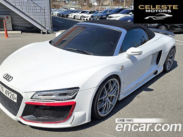 AUDI R8 5.2 V10 Spyder 2015 — photo 9 sur 26