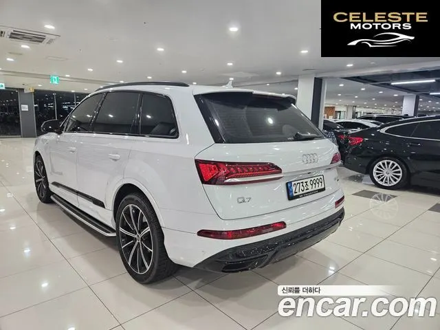 AUDI Q7 (4M) 55 TFSI Quattro Premium 2021 — photo 9 sur 23
