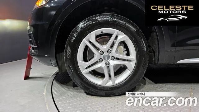 AUDI Q5 (FY) 45 TFSI Quattro 2020 — photo 5 sur 26