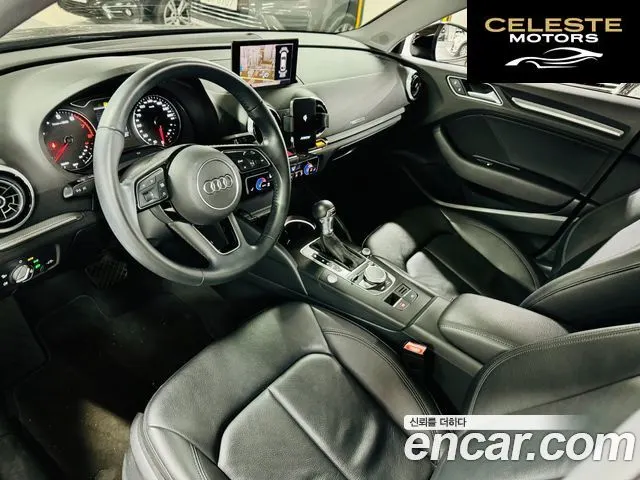AUDI A3 40 TFSI 2018 — photo 11 sur 26