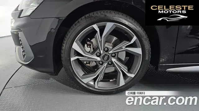 AUDI A3 (8Y) 40 TFSI Premium 2024 — photo 4 sur 20