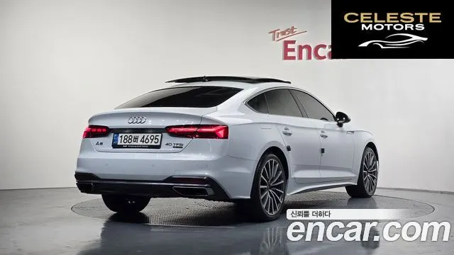 AUDI A5 (F5) 40 TFSI Quattro Sportback 2022 — photo 2 sur 26