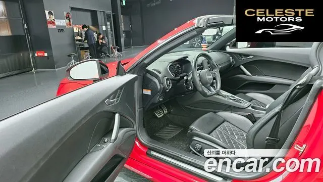 AUDI TT (8S) Roadster 45 TFSI Quattro 2016 — photo 11 sur 26