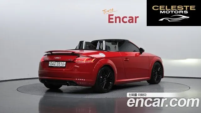 AUDI TT (8S) Roadster 45 TFSI Quattro 2016 — photo 2 sur 26