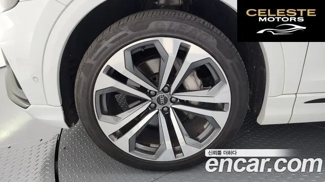 AUDI Q8 (4M) 55 TFSI Quattro Premium 2023 — photo 5 sur 20
