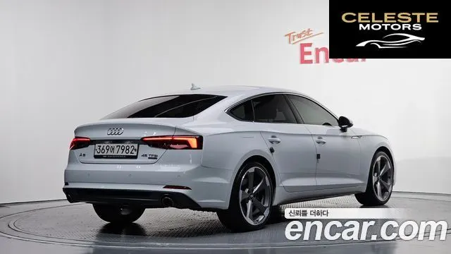 AUDI A5 (F5) 45 TFSI Quattro Premium Sportback 2019 — photo 2 sur 20