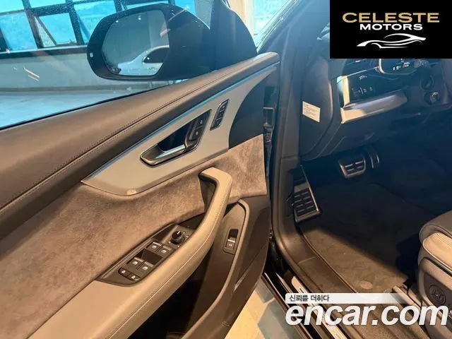 AUDI Q8 (4M) 55 TFSI Quattro Premium 2022 — photo 9 sur 10