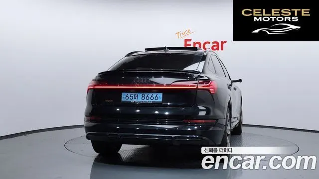 AUDI e-55 Quattro Sportback 2021 — photo 4 sur 20