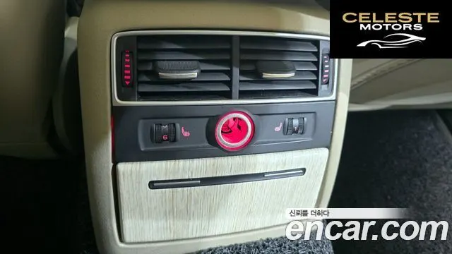 AUDI A8 4.2 FSI Quattro 2010 — photo 18 sur 26
