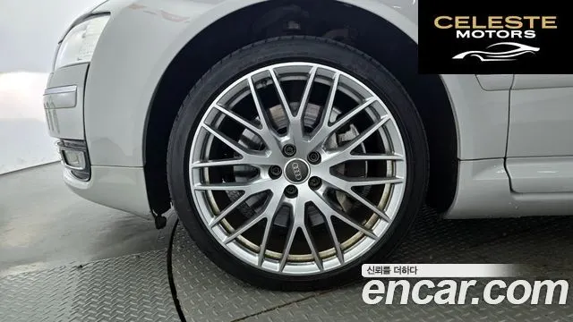AUDI A8 4.2 FSI Quattro 2010 — photo 5 sur 26