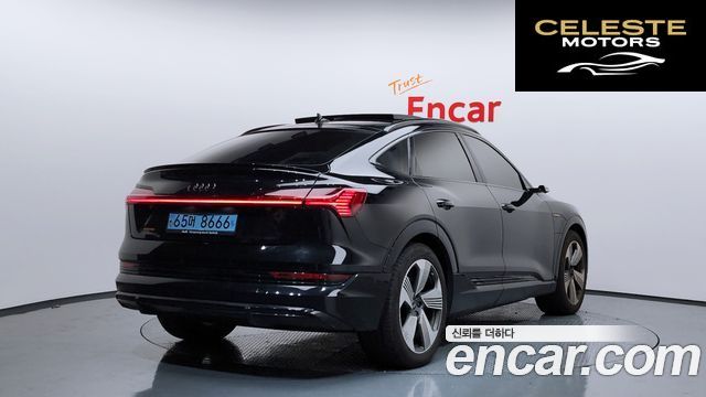 AUDI e-55 Quattro Sportback 2021 — photo 2 sur 20