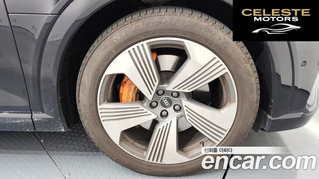 AUDI e-55 Quattro Sportback 2021 — photo 5 sur 20