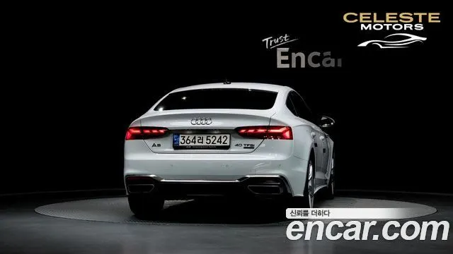 AUDI A5 (F5) 40 TFSI Quattro Premium Sportback 2021 — photo 4 sur 20