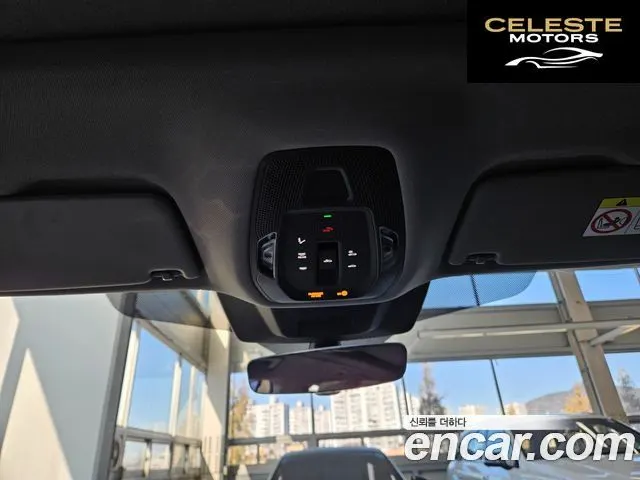 AUDI Q5 (80A) 40 TDI Quattro S Line Sportback 2025 — photo 17 sur 25