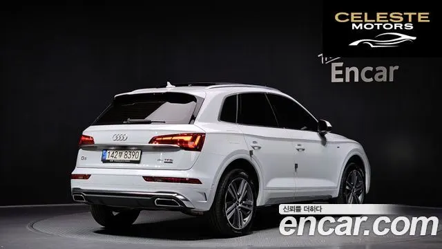 AUDI Q5 (FY) 45 TFSI Quattro Premium 2022 — photo 2 sur 20