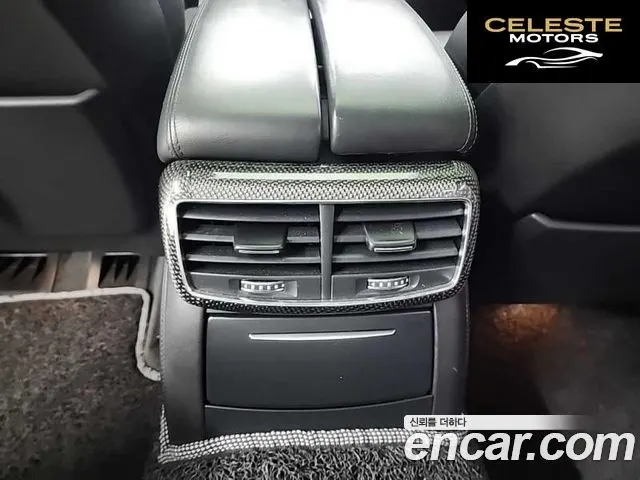 AUDI S8 4.0 TFSI Quattro 2013 — photo 13 sur 25