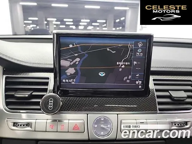 AUDI S8 4.0 TFSI Quattro 2013 — photo 16 sur 25