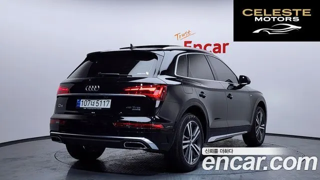 AUDI Q5 (FY) 45 TFSI Quattro Premium 2021 — photo 2 sur 20