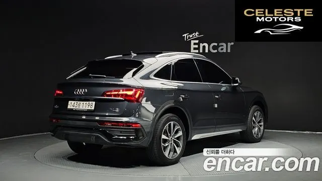 AUDI Q5 (FY) 40 TDI Quattro Sportback 2022 — photo 2 sur 26