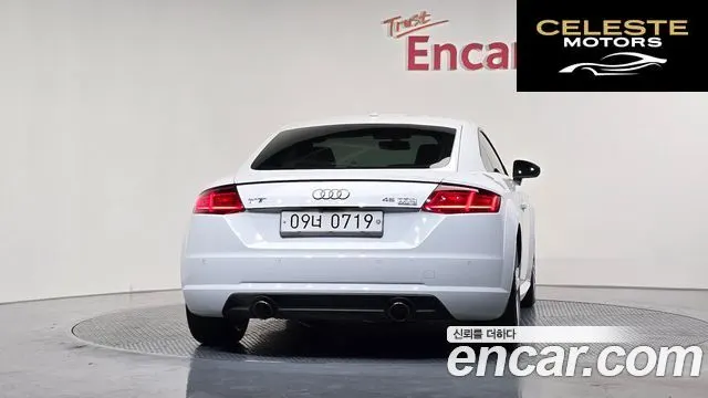 AUDI TT (8S) Coupé 45 TFSI Quattro 2016 — photo 4 sur 20