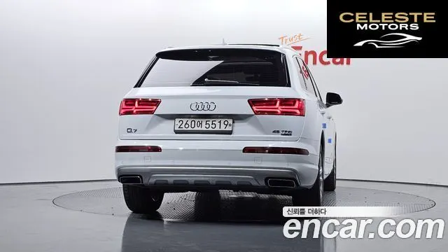 AUDI Q7 (4M) 45 TFSI Quattro 2019 — photo 4 sur 20