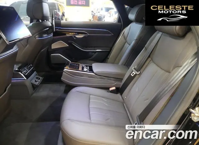 AUDI A8 (D5) 55 TFSI Quattro Premium LWB 2022 — photo 17 sur 26