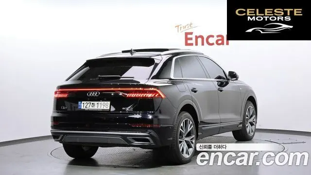 AUDI Q8 (4M) 50 TDI Quattro Premium 2021 — photo 2 sur 20
