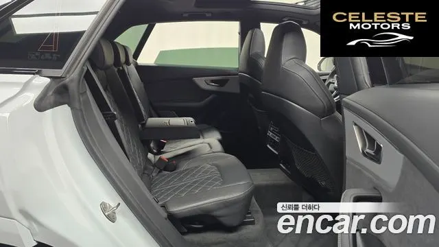 AUDI Q8 (4M) 55 TFSI Quattro Premium 2023 — photo 12 sur 20