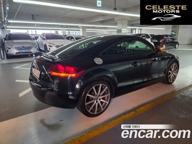 AUDI TT Coupé 2.0 TFSI 2010 — photo 20 sur 26
