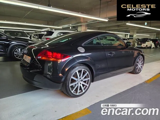 AUDI TT Coupé 2.0 TFSI 2010 — photo 3 sur 26