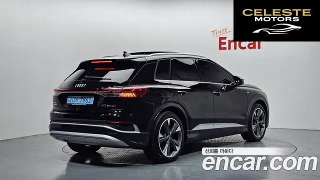 AUDI Q4 e-(F4) 40 Premium 2022 — photo 2 sur 20